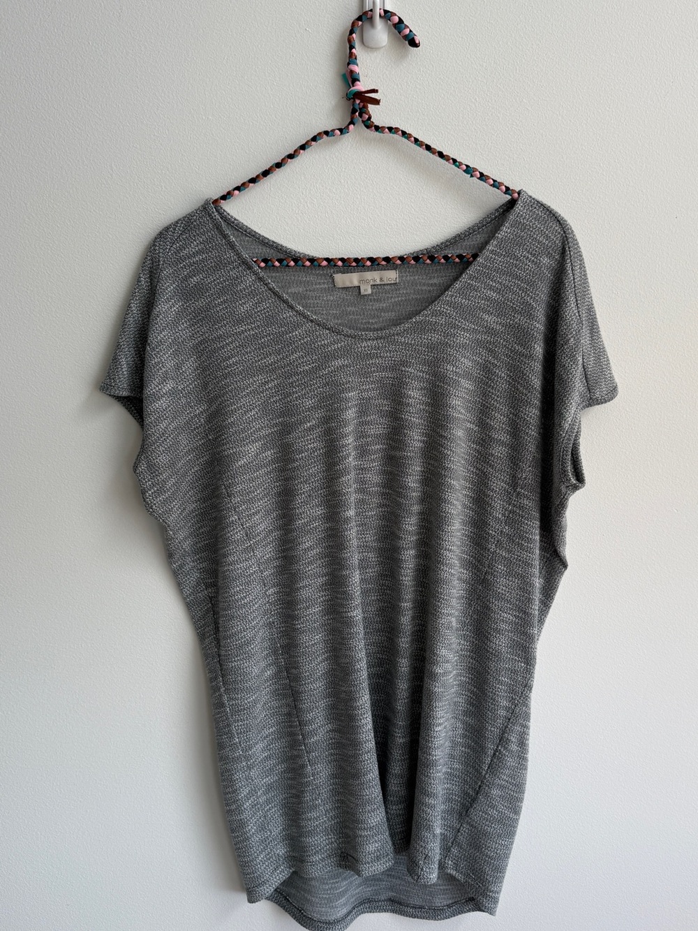 Monk & Lou heathered grey dolman sleeve top
XS